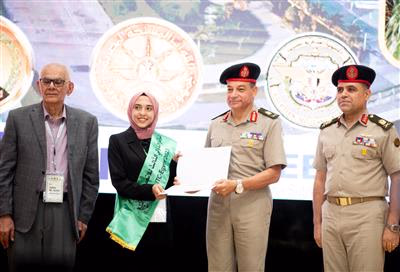 خريجي القسم 